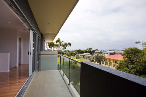 Whitewater Apartments - Broome Tourism 3