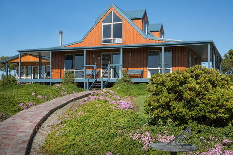 Buln Buln Cabins - Broome Tourism 1