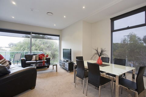 Bell Street Apartments Torquay - Broome Tourism 3