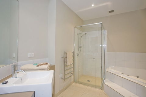 Bell Street Apartments Torquay - Broome Tourism 2
