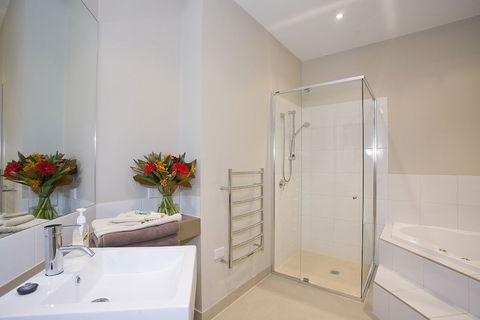 Bell Street Apartments Torquay - Broome Tourism 4