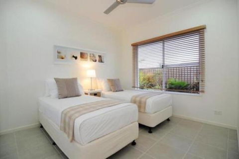 4 Cascade House Luxury Holiday Home - Broome Tourism 6