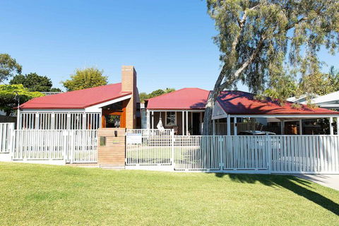 A PERFECT STAY - Bacchus - Broome Tourism 7