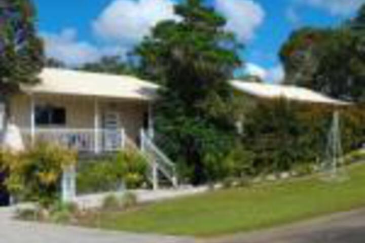 Barrine ACT Broome Tourism