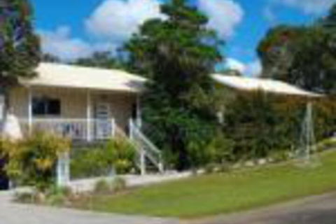 Tinaroo Sunset Retreat - Broome Tourism 0