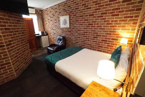 Exies Bagtown - Broome Tourism 5
