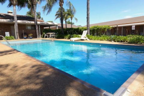 Exies Bagtown - Broome Tourism 0