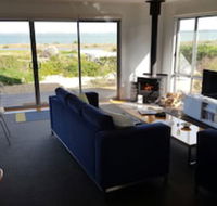 Coorong Waterfront Retreat - Broome Tourism