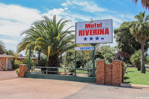 Motel Riverina - Broome Tourism 1
