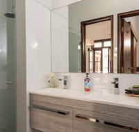Fairway Manor Accommodation - Broome Tourism