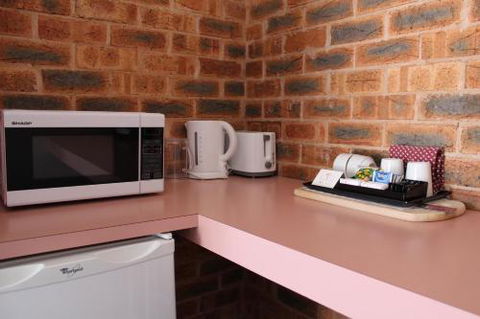 Lydoun Motel - Broome Tourism 3