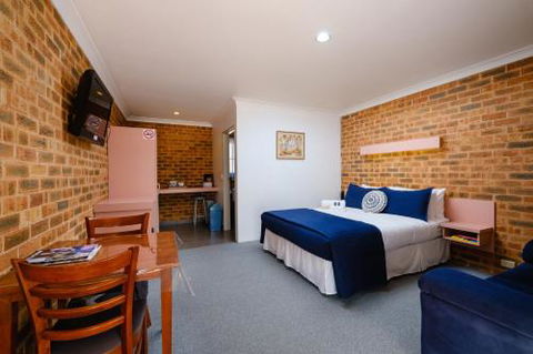 Lydoun Motel - Broome Tourism 0