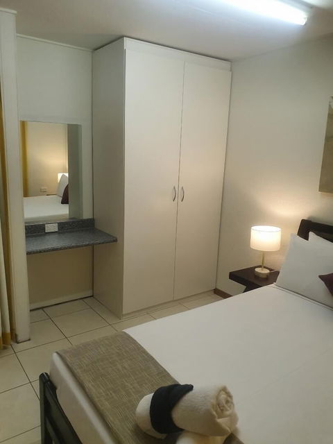Ocean Breeze Units - Broome Tourism 3