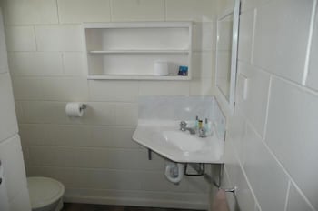 Ocean Breeze Units - Broome Tourism 2