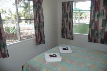 Ocean Breeze Units - Broome Tourism 6