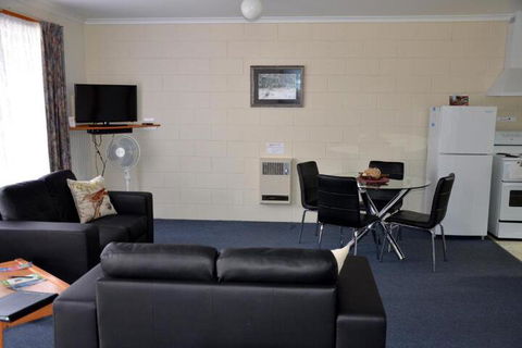 Castaway Holiday Apartments - Broome Tourism 7