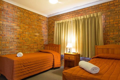 Mansfield Country Resort - Broome Tourism 1