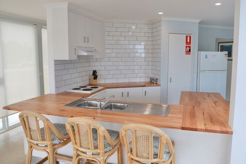 Ultimate Holiday Apartments - Broome Tourism 1