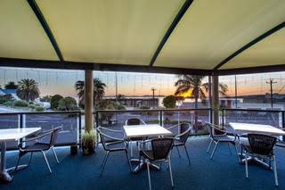 Adventure Backpackers Port Lincoln - Broome Tourism 3