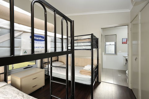 NRMA Sydney Lakeside Holiday Park - Broome Tourism 4