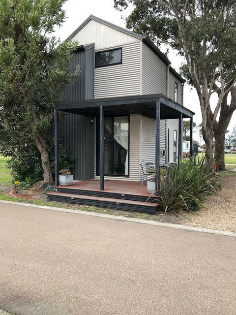 Koonwarra Holiday Park - Broome Tourism 0