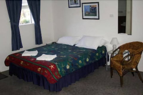 Jugiong Motor Inn - Broome Tourism 3