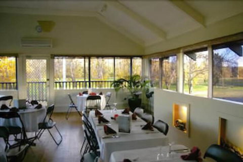 Jugiong Motor Inn - Broome Tourism 7