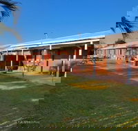 Morayfield Tavern  Motel - Broome Tourism