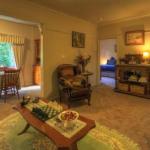Hillview Oak B & B - Broome Tourism 0