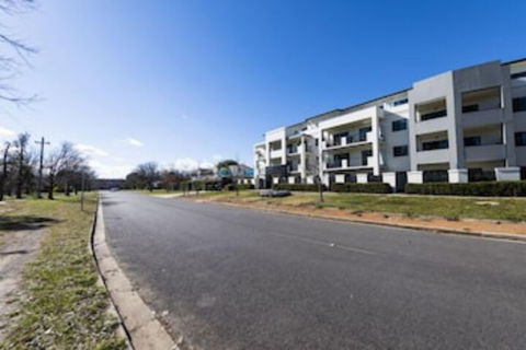 Accommodate Canberra - Century - Broome Tourism 1