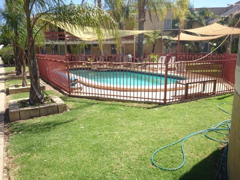 Barham Bridge Motor Inn - Broome Tourism 4