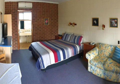 Milawa Motel - Broome Tourism 3