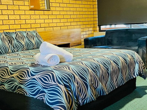 Lake Mulwala Hotel Motel - Broome Tourism 4