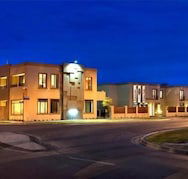 May Park Executive Apartments - Broome Tourism