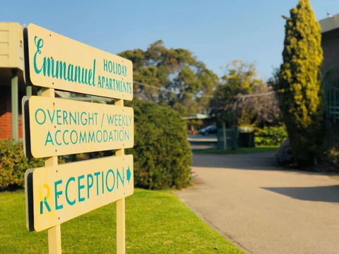 Emmanuel Holiday Apartments - Broome Tourism 4