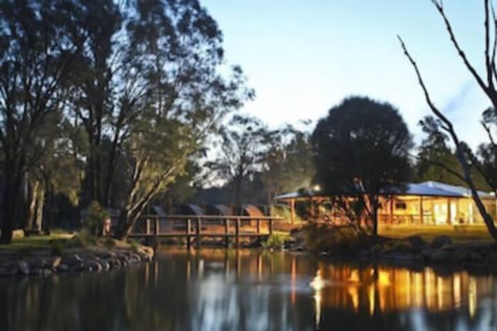 Molong NSW Broome Tourism