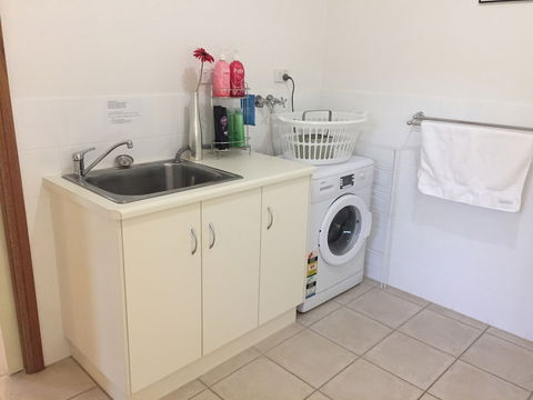 Clarevale Cottage B&B - Broome Tourism 1