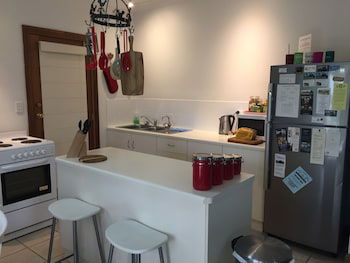 Clarevale Cottage B&B - Broome Tourism 5