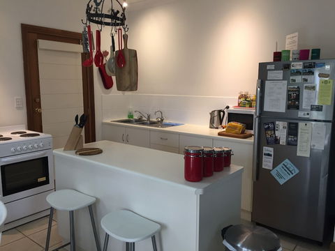 Clarevale Cottage B&B - Broome Tourism 6