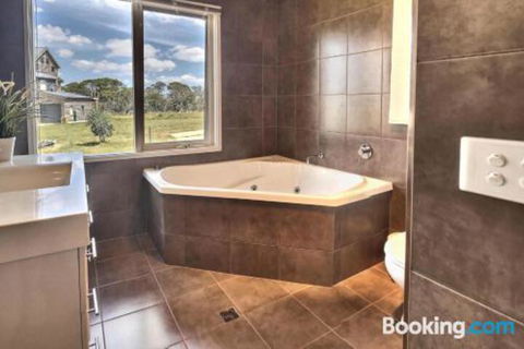 Alpine Edge - Broome Tourism 4