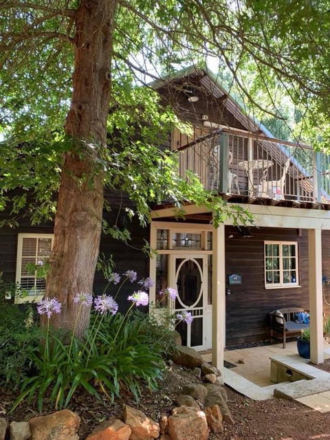 Oak Tree Barn Bridgetown - Broome Tourism 6