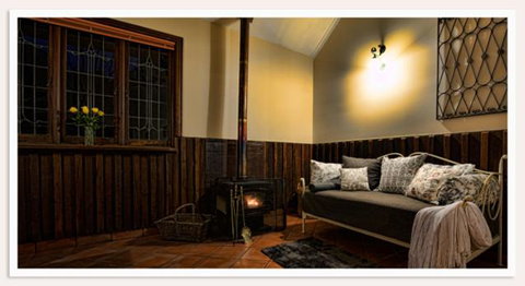 Oak Tree Barn Bridgetown - Broome Tourism 5