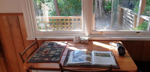 Astley Cottage - Broome Tourism 3