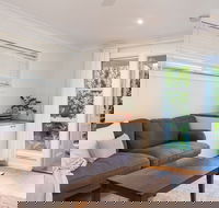 Surf Side Retreat - Broome Tourism