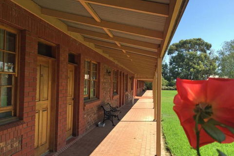 Coonawarra Units - Broome Tourism 7