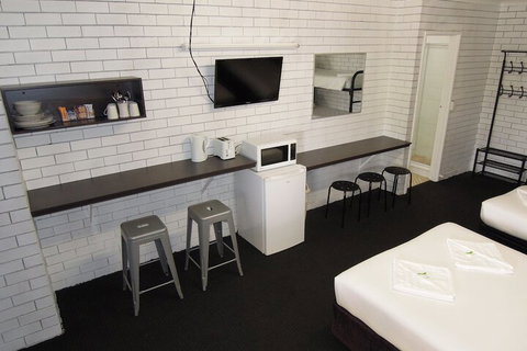 Jackaroo Apartments - Broome Tourism 4