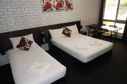 Jackaroo Apartments - Broome Tourism 6