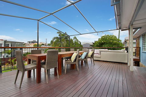 Gladstone Backpackers - Broome Tourism 6