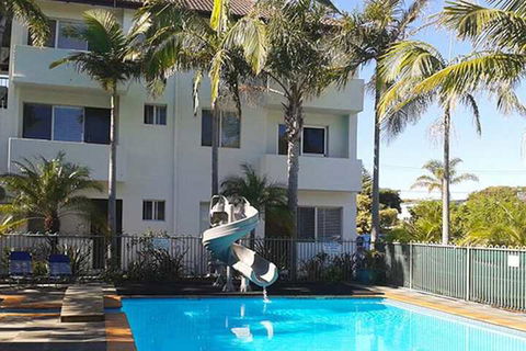 Ocean Side Hawks Nest - Broome Tourism 2