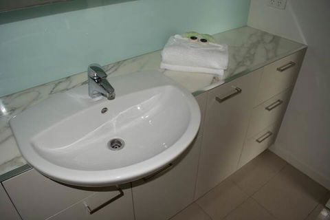 Harbour Escape Apartments - Broome Tourism 7